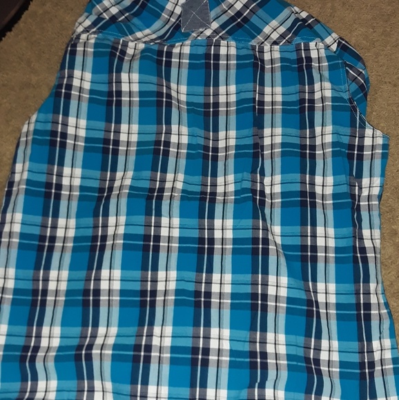 Button Up - Picture 2 of 3